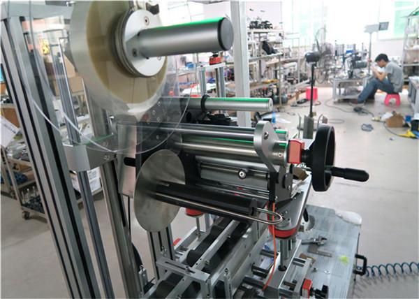 دستگاه برچسب زنی خودکار سطح صاف اعمال کننده برچسب با نوار نقاله / تجهیزات برچسب زنی بالا