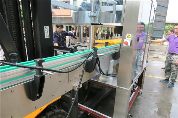 صفحه نمایش لمسی تجهیزات دستگاه برچسب زدن روتاری بطری کارآمد