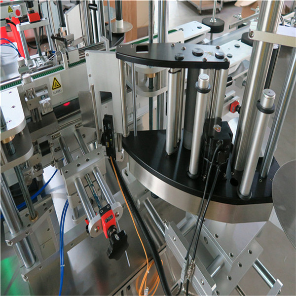 برچسب خود چسب اتوماتیک دستگاه برچسب زدن بطری شرایط سفارشی