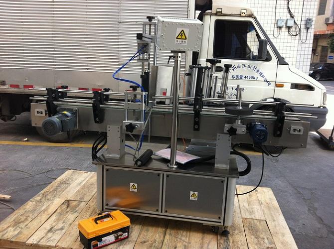 دستگاه برچسب زدن برچسب بطری گرد با دقت بالا برای برچسب چسبنده