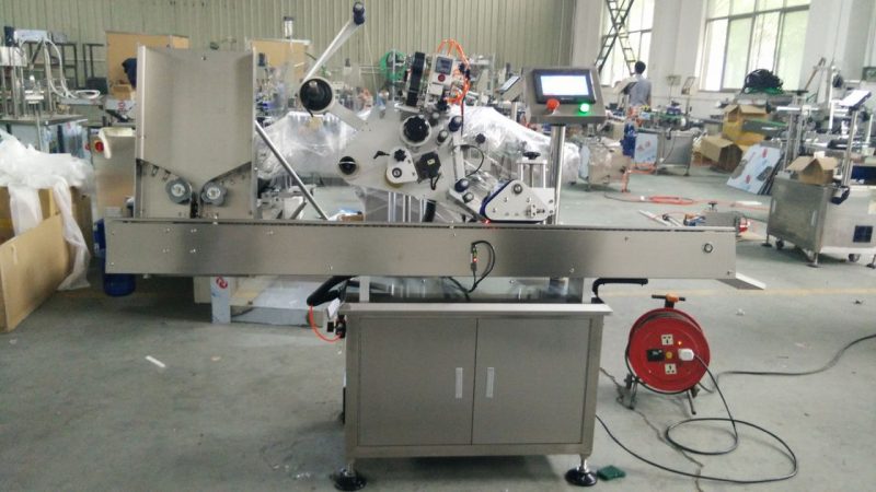 چین با سرعت بالا چرخ کوچک قوطی های برچسب دستگاه چسب ، دستگاه برچسب برچسب بطری سیاه چشم برای لوازم آرایشی تامین کننده