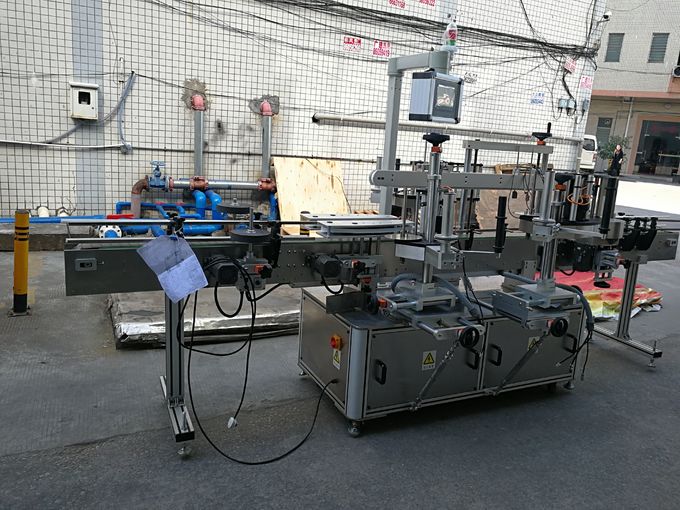 ولتاژ 110 ولت / 380 ولت دستگاه برچسب زدن خود چسب سه برچسب